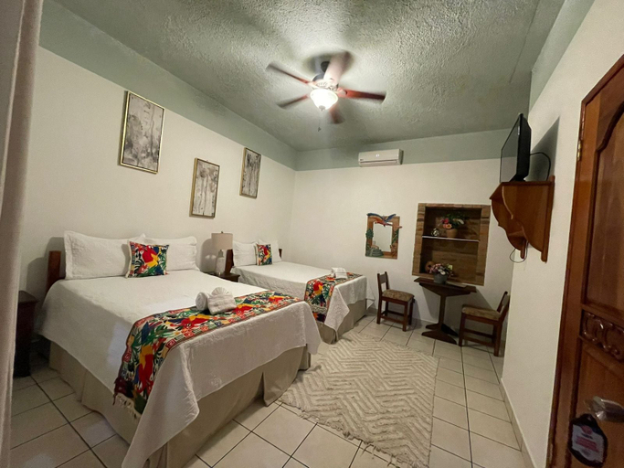 Bedroom 3, hotel itzae, Copán Ruinas
