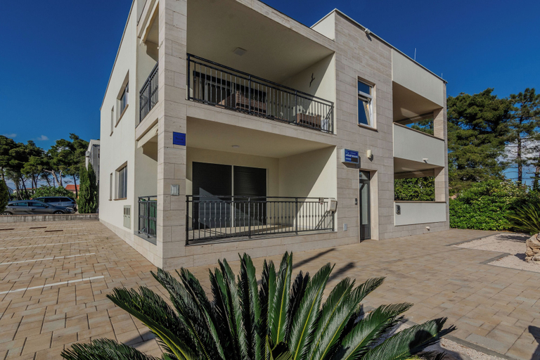Exterior & Views 2, Apartment Eses, Vir