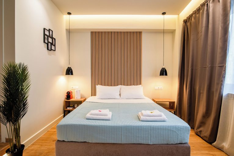 Bedroom 3, Still Athens, Attica