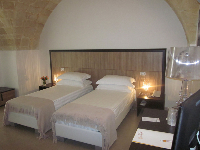 Bedroom 3, Albergo del Sole, Taranto