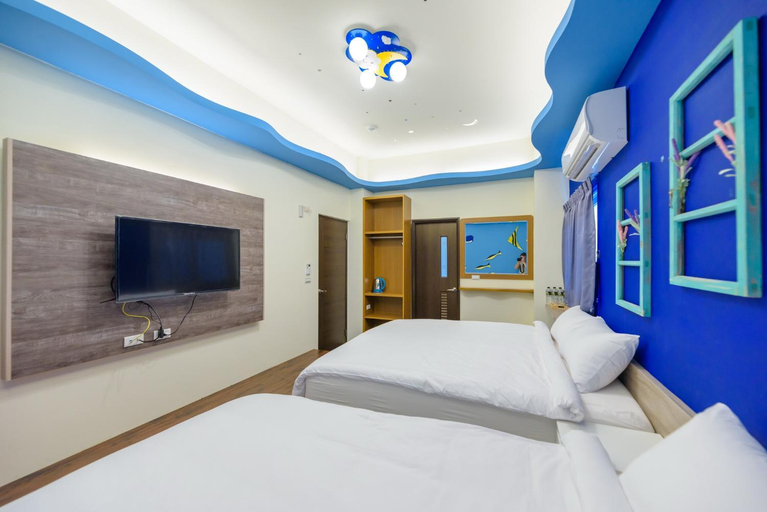 Bedroom 12