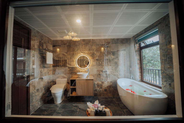Bathroom 4, Xuân Anh Homestay, Ninh Bình