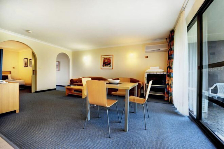 Dining Room 23