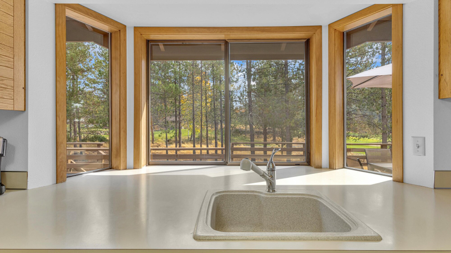 Bathroom 3, White Elm Lane 15, Deschutes