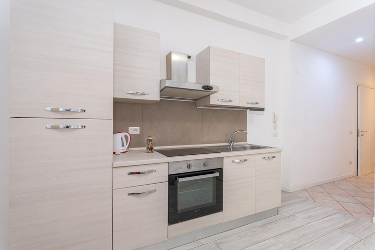 5, APARTMENTS VISTALLIHOUSE, Bergamo