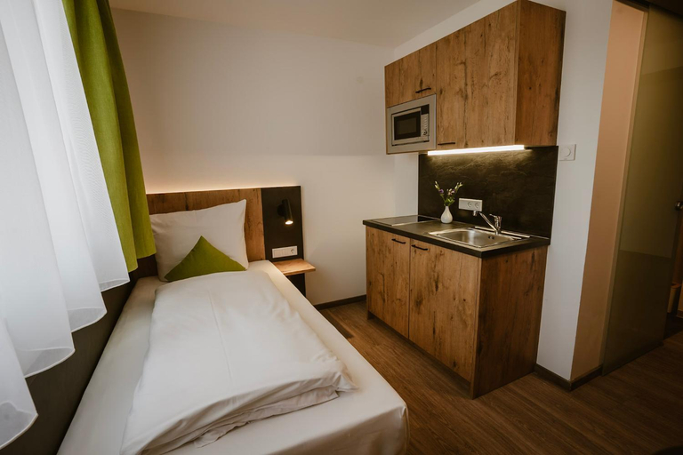 Bedroom 2, Motel Sleep Inn, Altötting