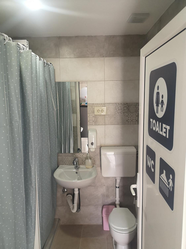 Bathroom 3, Apartments&Camping ZIP, Užice