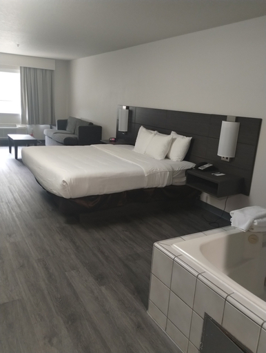 Bedroom 8