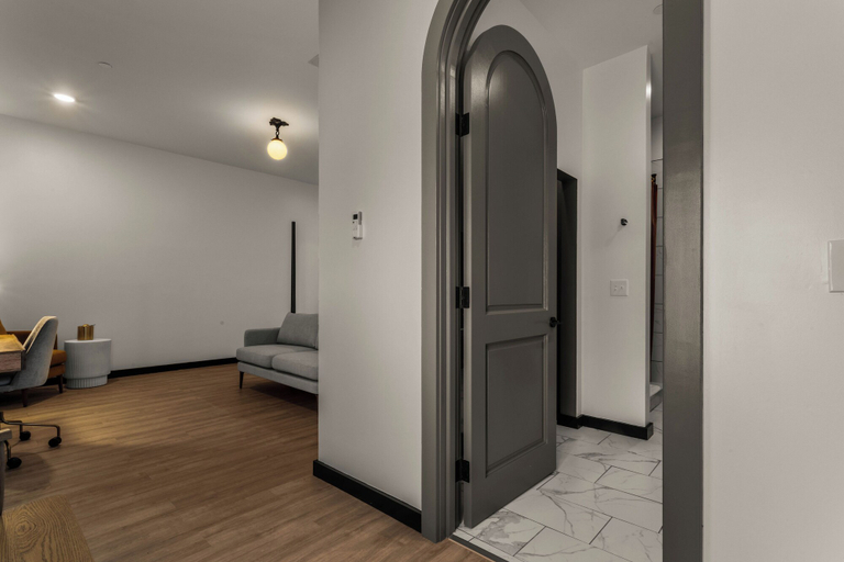 Bedroom 3, Hotel Vela, Harrison