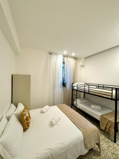 Others 4, BARONE HOUSE, Roma