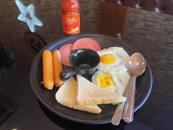Food & Drinks 5, Baanpin Hotel and Cafe, Phra Nakhon
