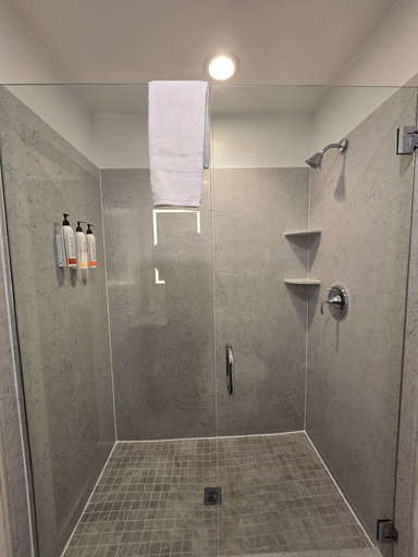 Bathroom 22