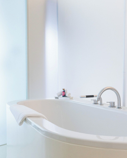 Bathroom 8