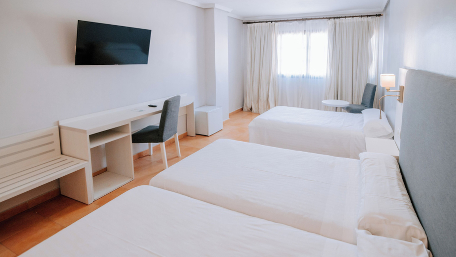 Bedroom 3, Hotel Bahía Sur, Cádiz