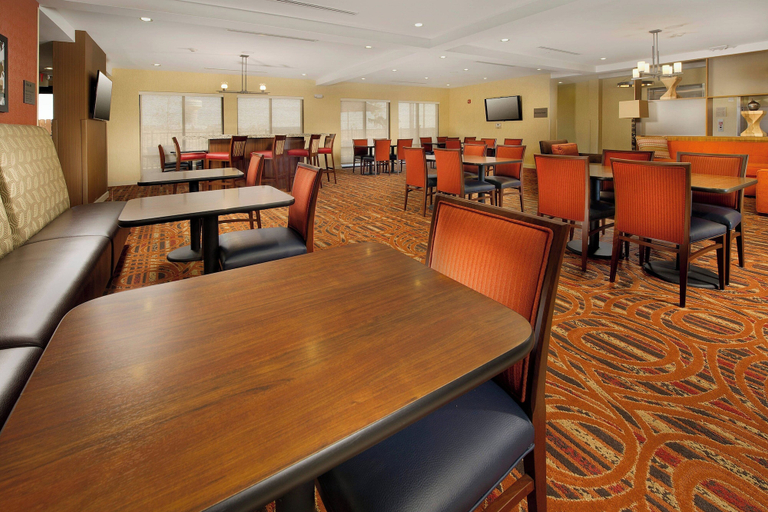 Food & Drinks 5, Towneplace Suites Eagle Pass, Maverick