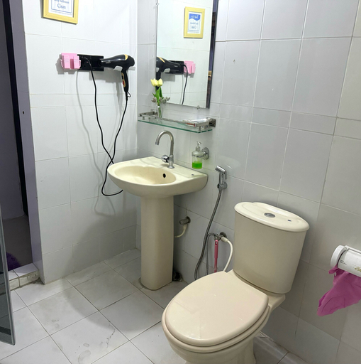 Bathroom 3, Hostel by zoo family, Dhaka