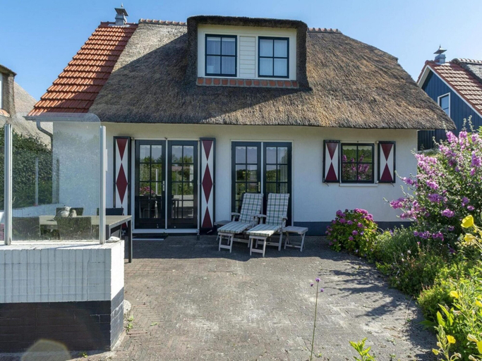 Primary image, Beautiful Detached Holiday Villa Garden, Zijpe