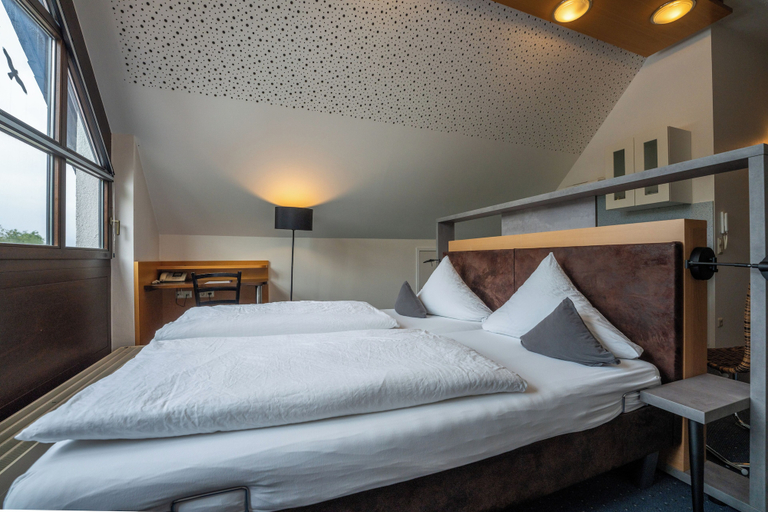 Bedroom 15