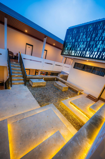 Exterior & Views 4, Elge Hotel and Villa Sarangan, Magetan