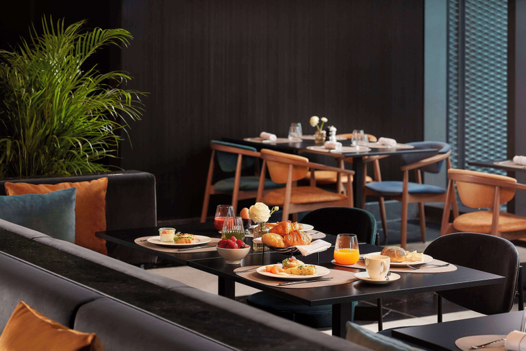 Food & Drinks 5, NH Collection Frankfurt Spin Tower, Frankfurt am Main