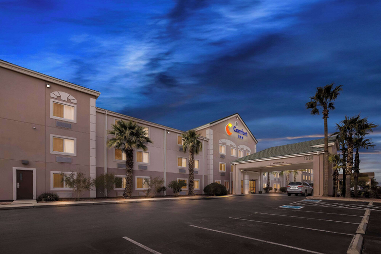 Exterior & Views 2, Comfort Inn Tucson Central, Pima