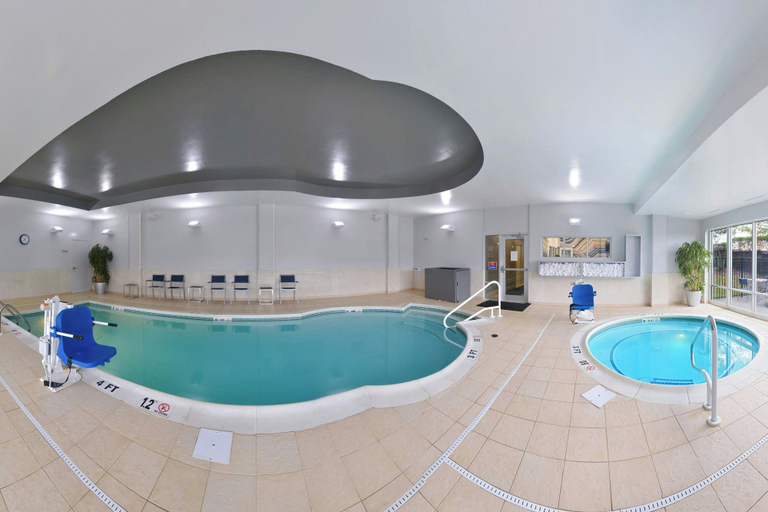 Sport & Beauty 5, SpringHill Suites by Marriott Durham Chapel Hill, Durham