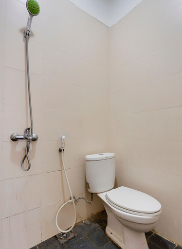 Bathroom, Hotel O Solo Baru 2 Homestay Syariah, Batam