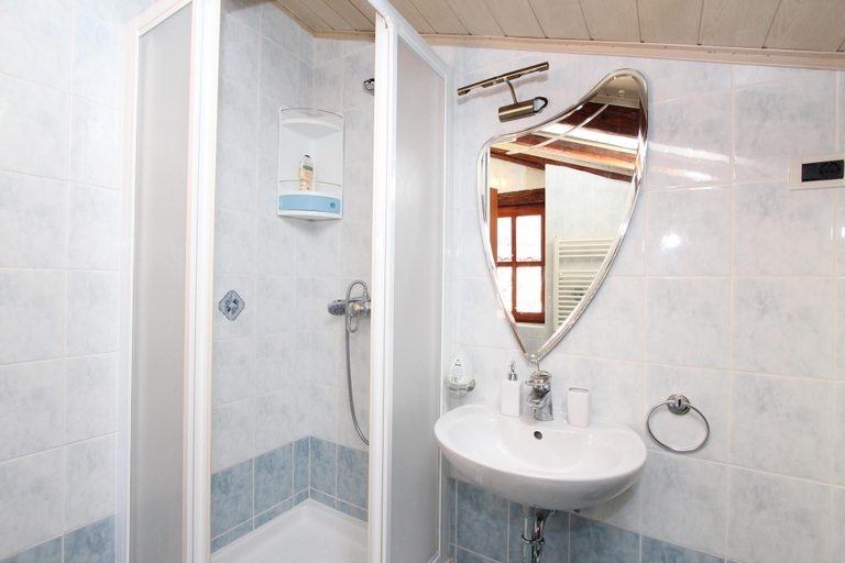 Bathroom 3, Studio Isabel, Rovinj