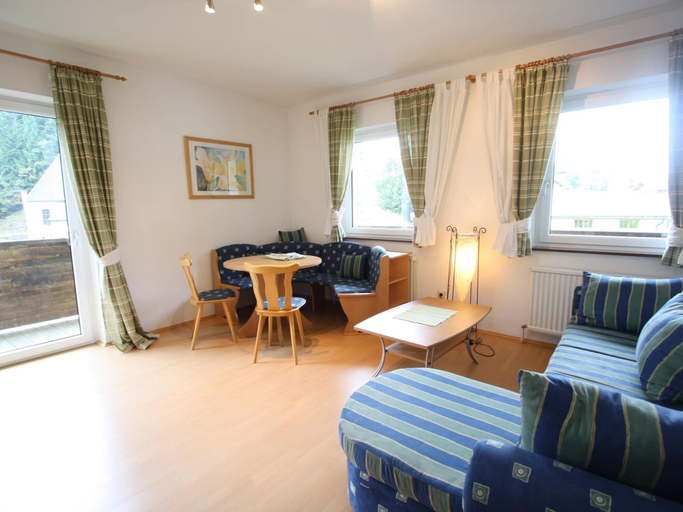 Others 5, Apartment in Krispl Near Ski Slopes, Hallein