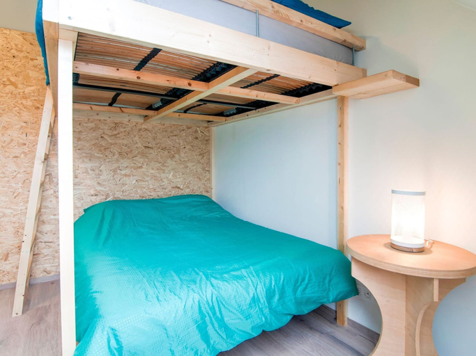 Bedroom 4, Modern Family Holiday Home, Limburg