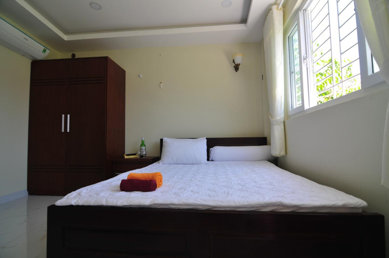 Bedroom 12