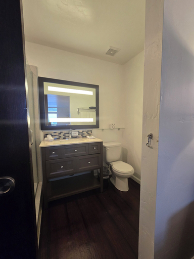 Bathroom 8
