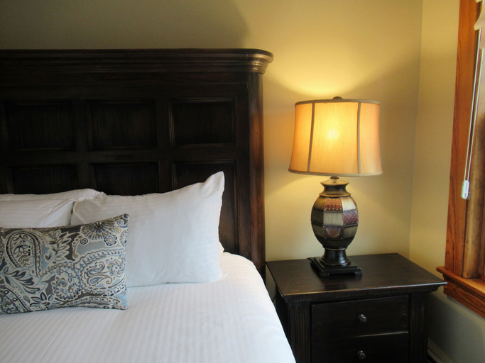 Bedroom 4, The White House Inn, Windham