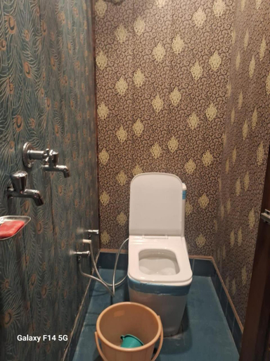 Others 2, Basba hotel, Rudraprayag