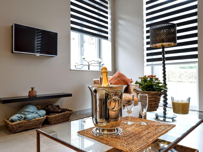 Food & Drinks, Apartment in Spa for Two Person, Liège