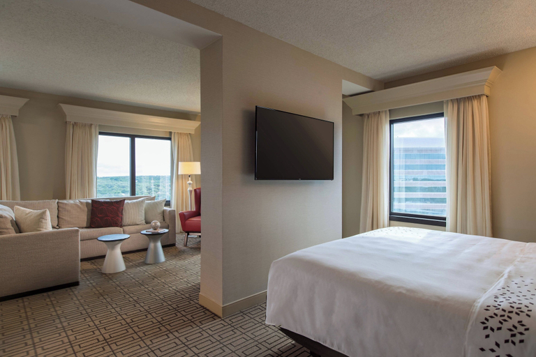 Bedroom 3, Renaissance Austin Arboretum Domain Hotel, Travis