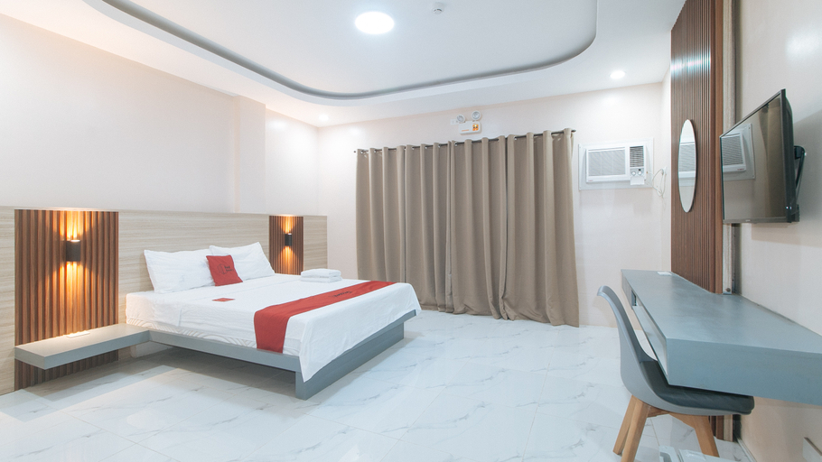 RedDoorz @ Happy Stay Apartelle, Dauis
