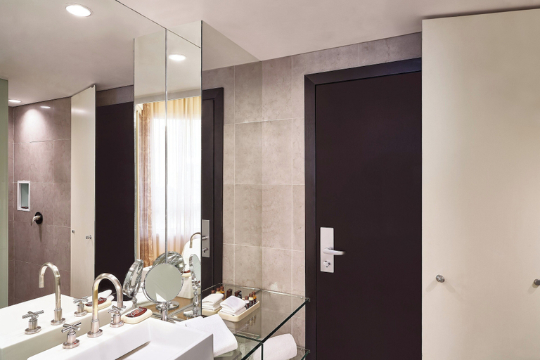 Bathroom 4