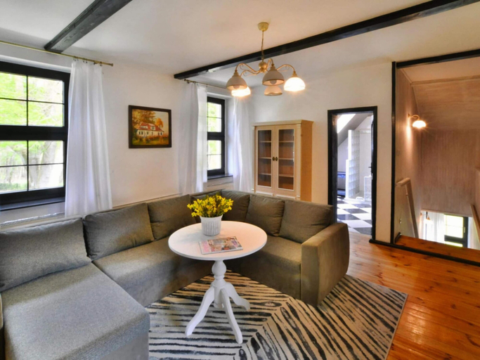 Living room 3, Holiday Villa With Fireplace and Private Garden, Koszalin