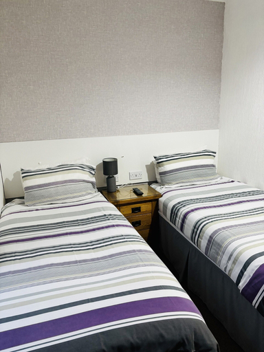 Bedroom 3, Carnson House, Cornwall