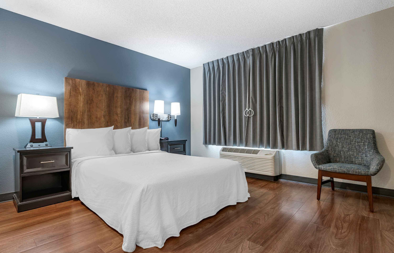 Bedroom 24