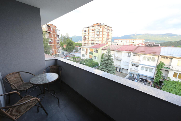 Others 5, Villa Elif