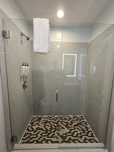 Bathroom 7