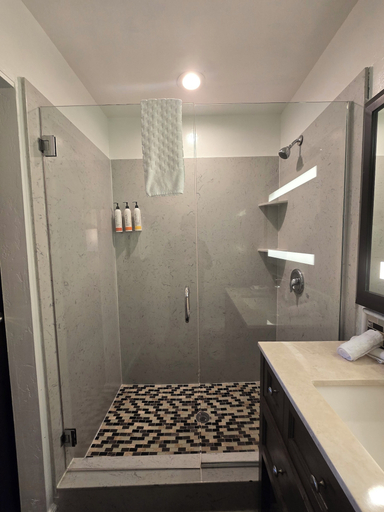 Bathroom 9