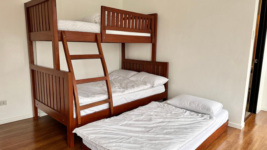 Bedroom 16