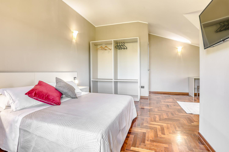 Others 5, Hotel Villa De Santis, Terni