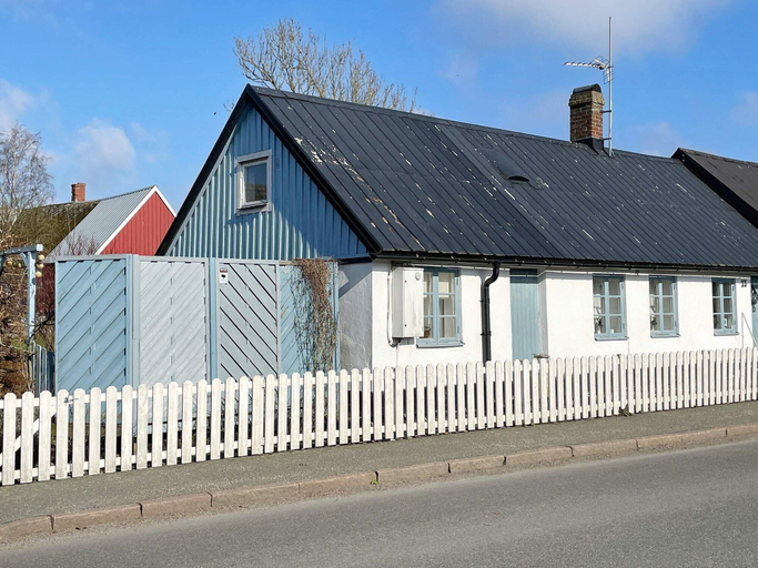 Primary image