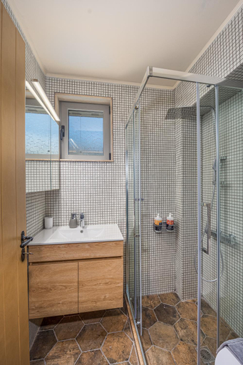 4, AROANIA suites, West Greece