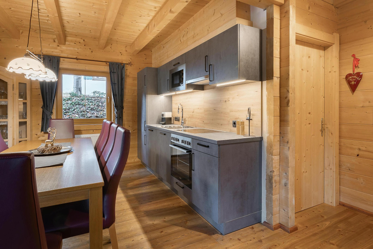 Private kitchen 5, Chalets Almdorf Zillertal, Fugen, Schwaz