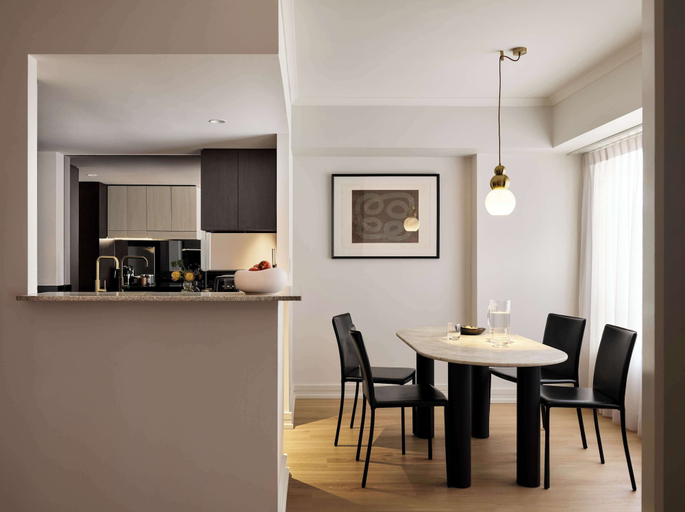 Dining Room 9